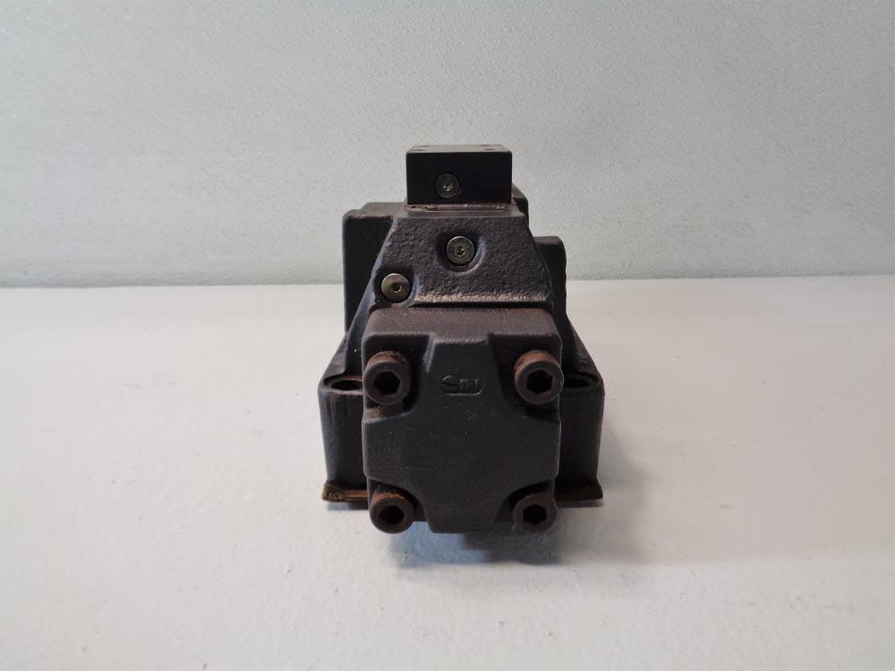 Eaton Vickers Directional Control Valve DG3V-8-2A-10